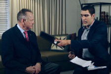 Perelt és veszített az amerikai politikus, akit Sacha Baron Cohen „pedofildetektorral” pedofilnak minősített