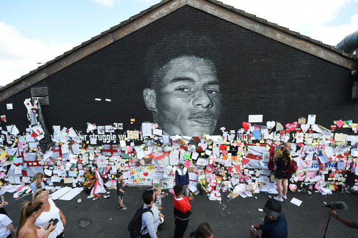 Marcus Rashford portréja Manchesterben 2021. július 14-én – Fotó: Peter Powell / Reuters