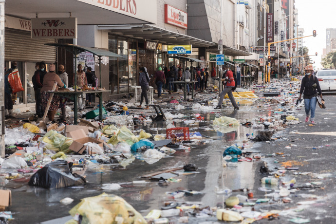 Dél-Afrikában már legalább 72 halottja van a zavargásoknak