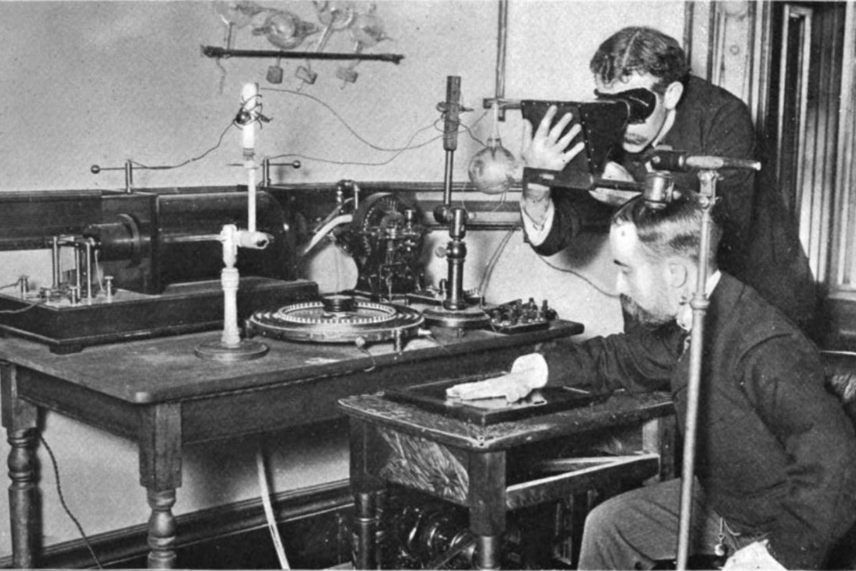 A 19. század végén pont olyan őrület volt a röntgengép, mint pár éve a Pokémon Go