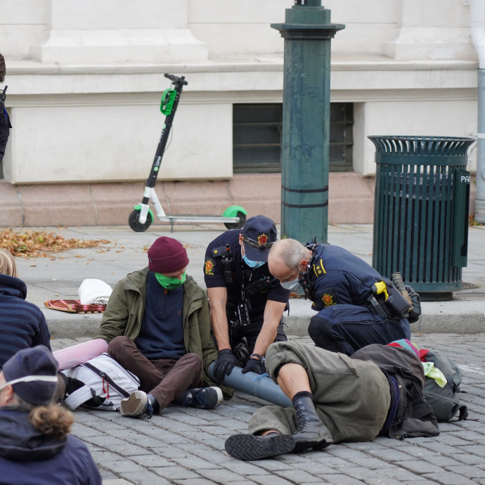 Oslo kénytelen korlátozni az e-roller kölcsönzőket, mert a sok balesetet nem bírják a kórházak