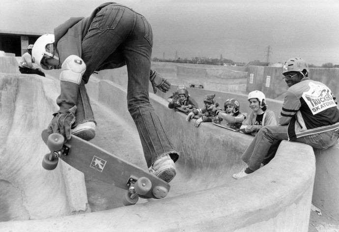 Deszkások egy skate parkban az angliai Chesterben 1978-ban – Fotó: SSPL / Getty Image