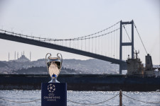 München helyett Isztambul rendezheti a 2023-as BL-döntőt