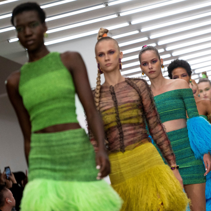 A britek és a németek harmada majdnem mindennap vesz egy új ruhát