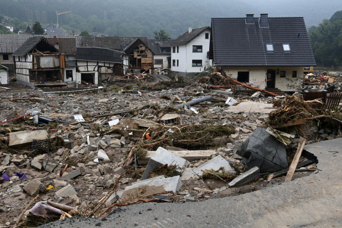 A nyugat-németországi Bad Neuenahr-Ahrweilerhez közeli Schuld az árvíz után 2021. július 17-én – Fotó: CHRISTOF STACHE / AFP