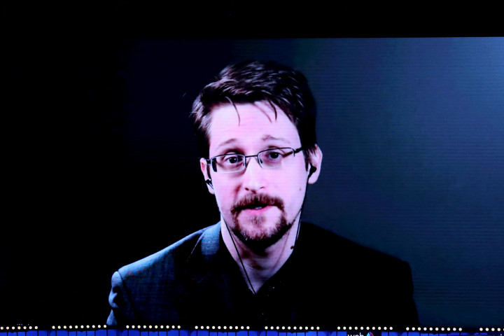 Edward Snowden: A magyar kormány a lehető leggyanúsabb választ adta az izraeli kémfegyveres ügyre