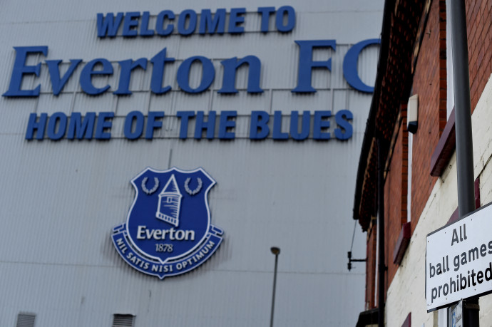 Pedofil bűncselekmény miatt tartóztathatták le az Everton egyik futballistáját