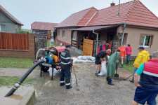 Romániában halálos áldozatot is követelt a vihar