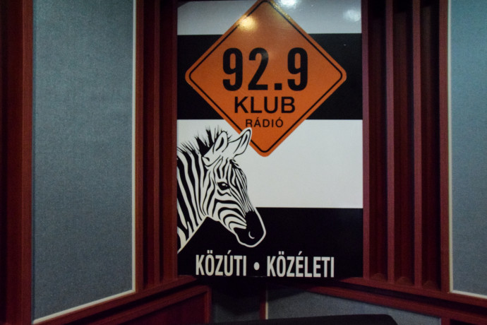 A Klubrádió 2021. február 14-e éjfél után elhallgatott a megszokott frekvencián, a 92,9 MHz-en – Fotó: Klubrádió