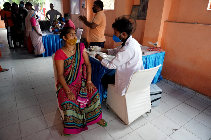 Az indiai lakosság kétharmada megfertőződhetett koronavírussal egy friss kutatás szerint