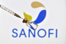 Vizsgálja a francia Sanofi koronavírus elleni vakcináját az Európai Gyógyszerügynökség