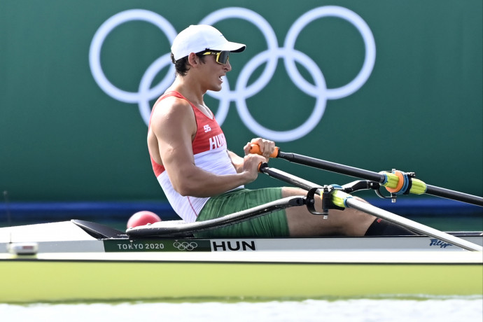 Bemutatkoztak a magyarok az olimpián, az evezős Pétervári-Molnár Bendegúz rögtön negyeddöntőbe jutott