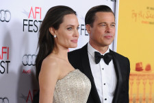 Angelina Jolie kisebb győzelmet aratott a gyerekelhelyezési perben Brad Pitt-tel szemben