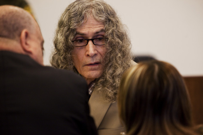 Rodney Alcala egy kaliforniai bíróságon – Fotó: Ted Soqui/Corbis via Getty Images
