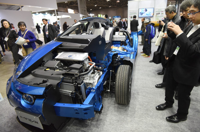 A Toyota Mirai első generációjának bontott modellje, 2015-ben. (TORU YAMANAKA / AFP)