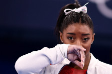 Mentális okok miatt lépett vissza a női szertornacsapat összetett döntőjétől a négyszeres olimpiai bajnok Simone Biles