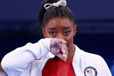 A négyszeres olimpiai bajnok Simone Biles az egyéni összetettől is visszalépett a mentális egészségére hivatkozva