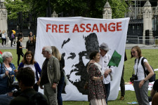 Julian Assange mostantól nem ecuadori állampolgár