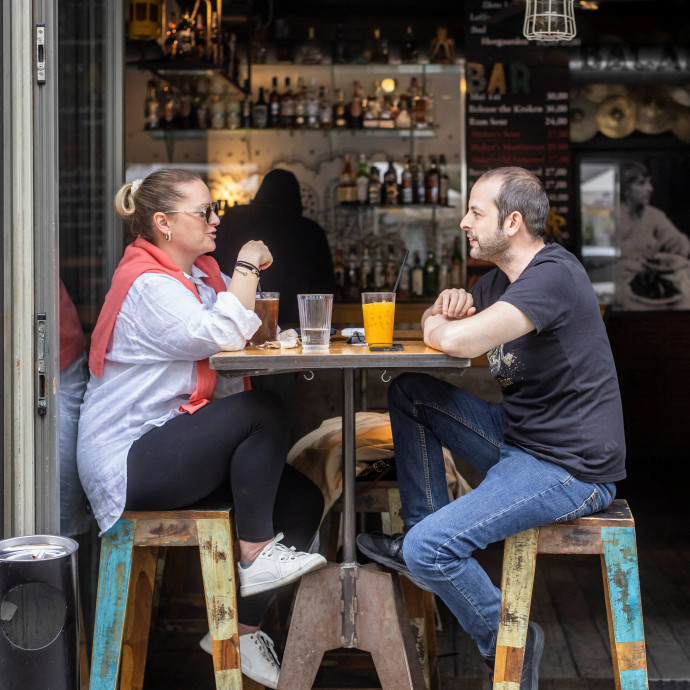 Már több mint 3 millió lengyel játszik az oltáslottón a 80 millió forintnak megfelelő főnyereményért