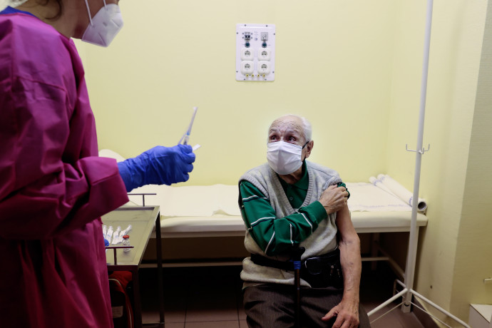Mostantól lehet időpontot foglalni a harmadik oltásra