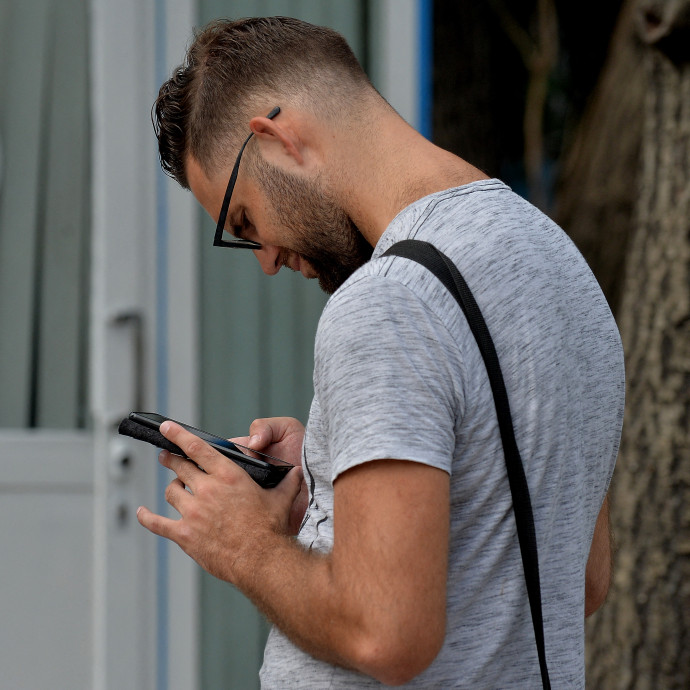 Egy régi bevált trükk, ami megnehezíti a mobil lehallgatását