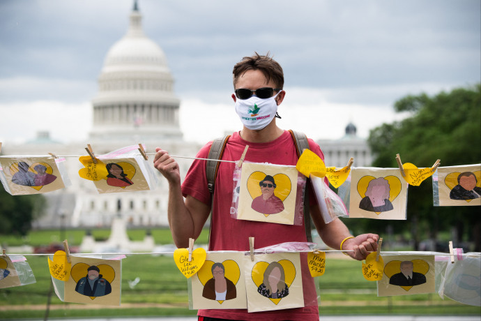 CDC: A delta variáns olyan könnyen terjed, mint a bárányhimlő