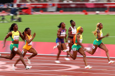 Jamaica tarolt női 100 méteren az olimpián: mindhárom érmet elvitték a sprintereik