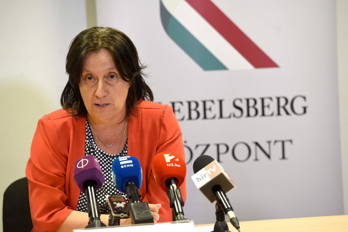 Vonzóbbá válik a tanárképzés, sántít a baloldal fenyegető tanárhiányról szóló vádaskodása – az oktatási központ vezetője a tanárképzésről