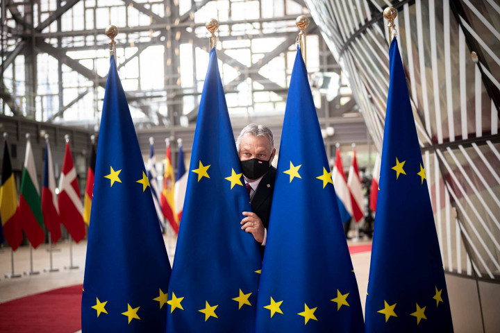 Orbán Viktor Brüsszelben, az Európai Parlament épületében 2021 májusában – Fotó: Orbán Viktor / Facebook