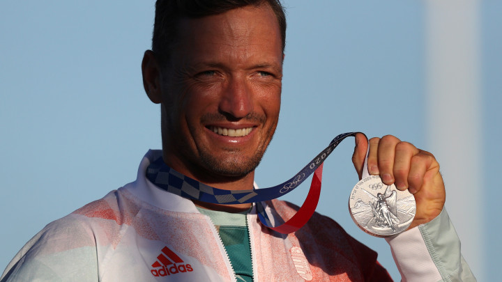 Berecz Zsombor az olimpiai ezüstéremmel – Fotó: Ivan Alvarado / Reuters