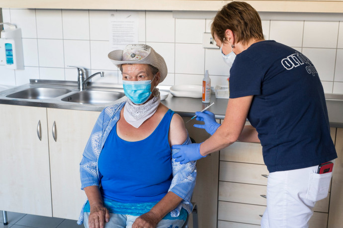 Három halott, 59 új fertőzött van szerdán