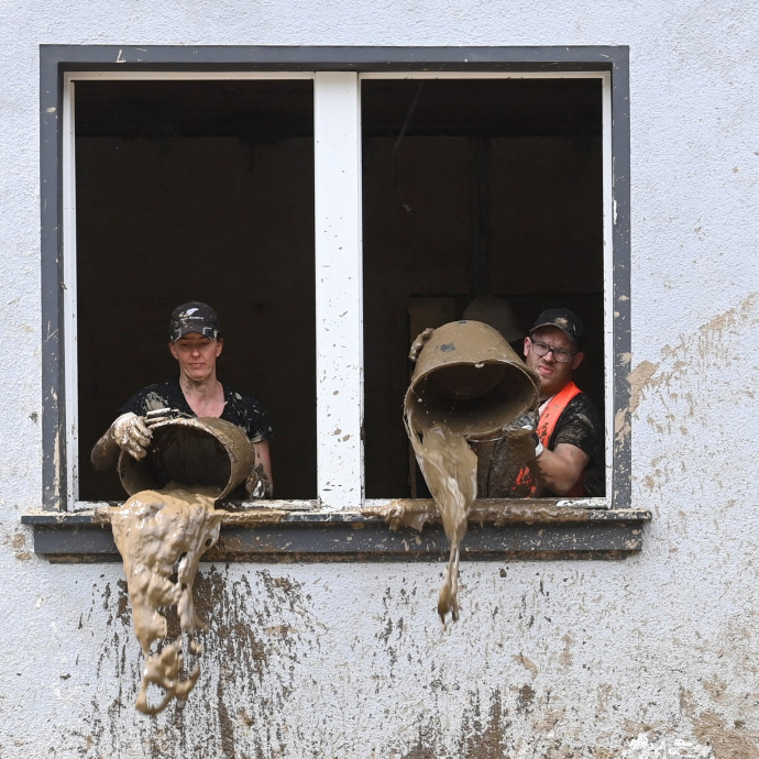 Tömegek költöznek olyan helyekre, amelyeket biztosan elönt az árvíz