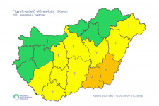Vasárnapra hőség és zivatarok miatt is figyelmeztetést adott ki az OMSZ