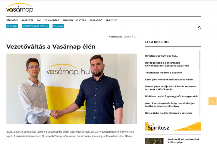Az új főszerkesztőt bejelentő közlemény a Vasarnap.hu-n, jobbra Horváth Tamás