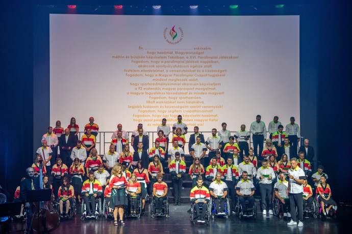 A tokiói paralimpián induló magyar sportolók 2021. augusztus 11-én – Fotó: Balogh Zoltán / MTI