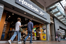 Az Adidas 2,1 milliárd euróért adta el a Reebokot
