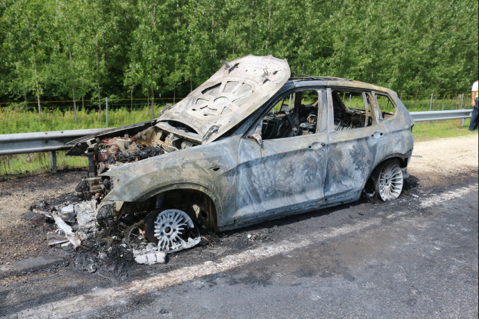 A szervizkampány ellenére továbbra is sorban gyulladnak ki és égnek porrá BMW-k