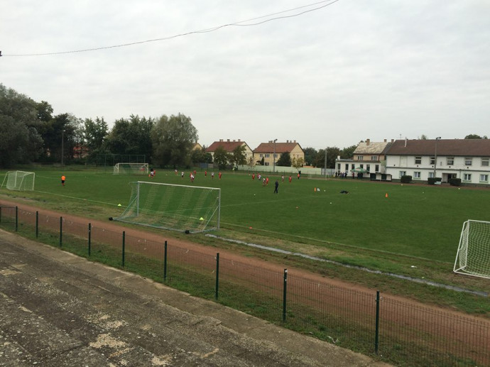 A nyírbátori futball-pálya. Fotó: nyirbator.hu
