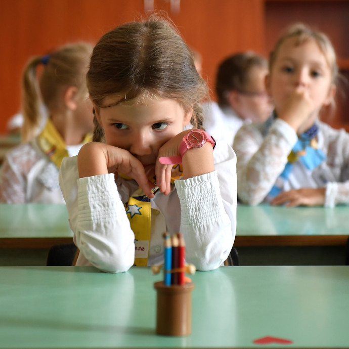 Egy kormánydöntés miatt rengeteg kisgyerek pont a járvány alatt kezdte meg az iskolát