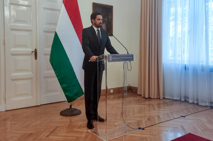 Magyar Levente, a Külgazdasági és Külügyminisztérium parlamenti államtitkára a sajtótájékoztatón – Fotó: Nyilas Gergely / Telex