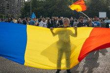 Míg a magyarok jövedelme egy helyben toporog, a románok lassan, de jönnek fel