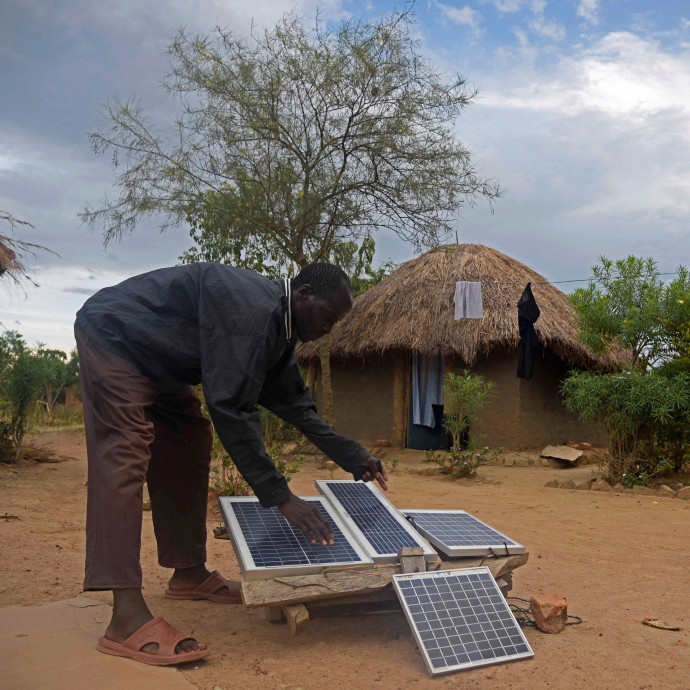 Megvan az egymillió kilométeres Merci, amivel még taxiznak a Közel-Keleten? Ugyanez lesz a napelemekkel