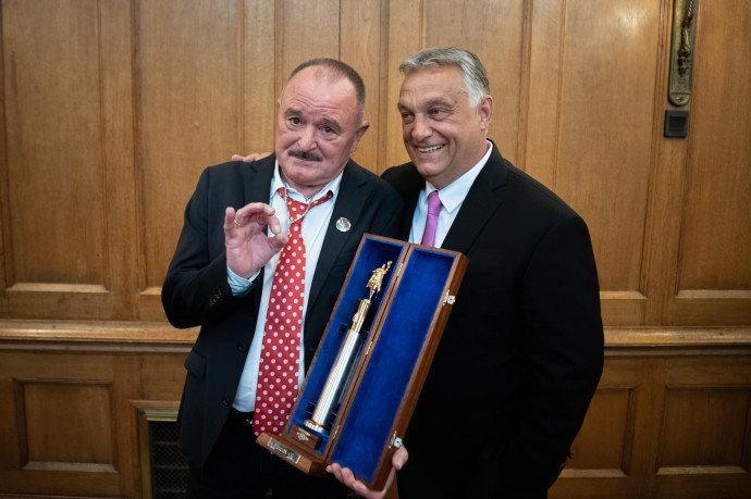 Orbán Viktor és a Kossuth-díjjal kitüntetett Nagy Feró augusztus 20-án – Fotó: Orbán Viktor Facebook-oldala
