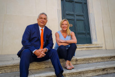 Orbán Rómában megbeszélte Melonival, hogy a tömeges befogadás nem megoldás