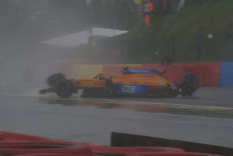 Belga Nagydíj: egy hatalmas baleset után Verstappené az esős időmérő, Russell csodát téve 2.