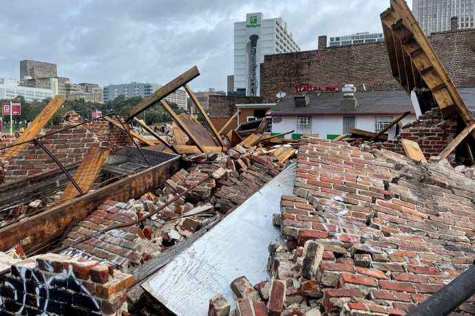 A trópusi viharrá vált Ida hurrikán most tornádóveszéllyel is fenyegeti az USA déli államait az áradások mellett