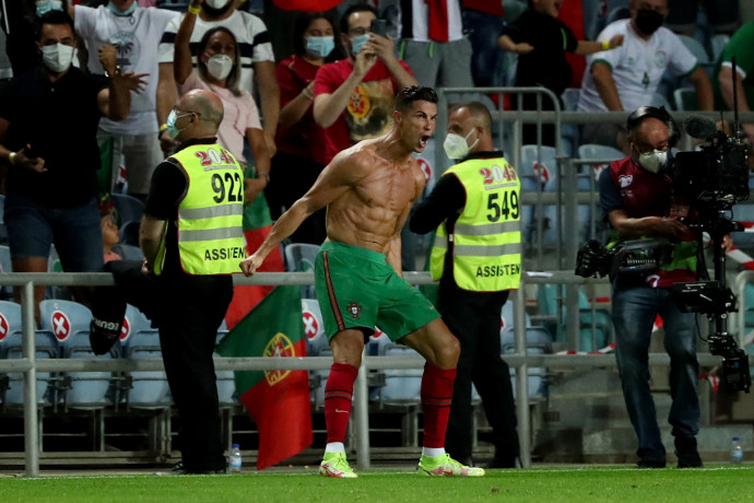 110. válogatott góljával új világrekordot állított fel Cristiano Ronaldo