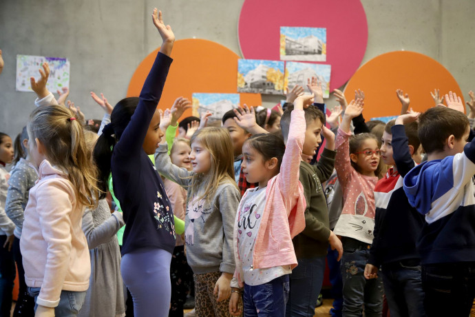 Az otthon tanulásban sem segítik azt az iskolást Bécsben, aki nem hord maszkot, vagy nem tesztelteti magát