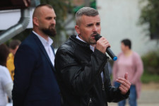 A Jobbik az MSZP-s, az MSZP a jobbikos jelöltet hívná vissza