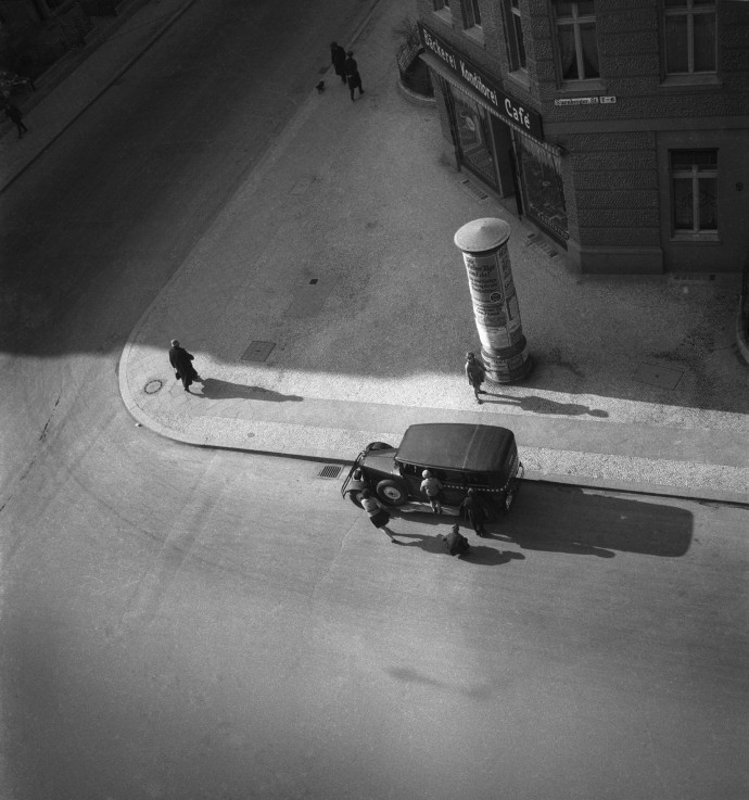 BESNYŐ ÉVA: STARNBERGER STRASSE, BERLIN, 1931 © MARIA AUSTRIA INTÉZET